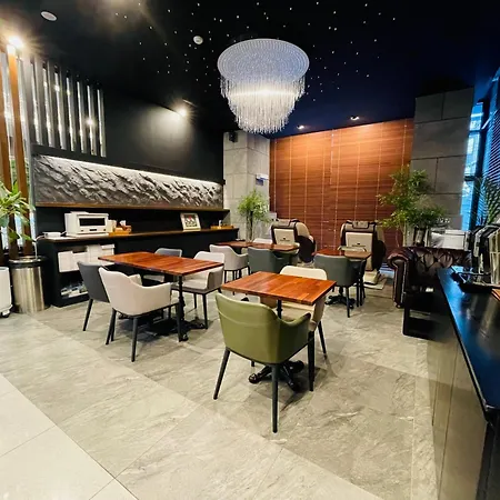 Jongno Lumia Tourist Hotel