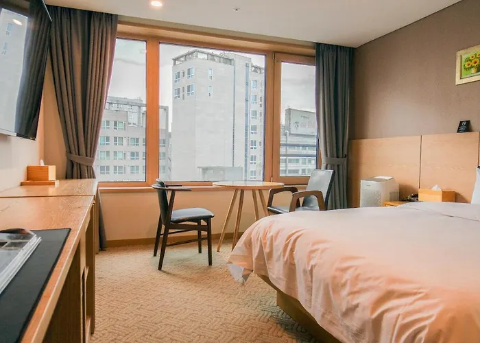 Lumia Tourist Hotel 3*