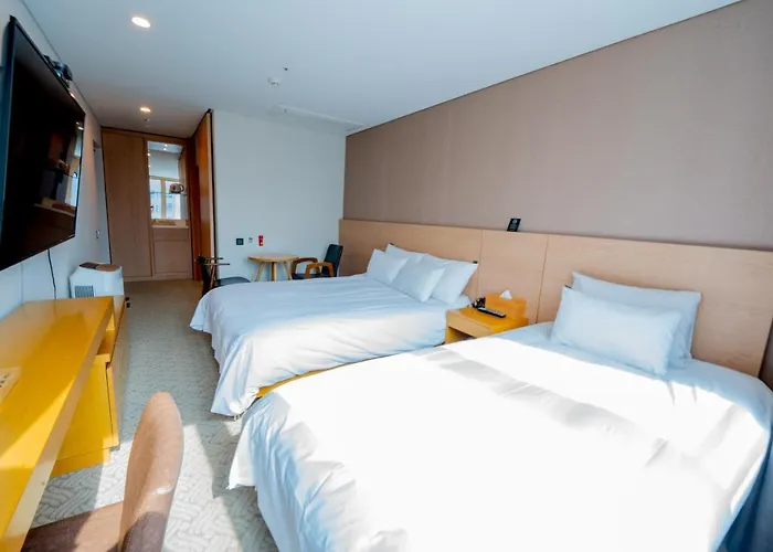 Lumia Tourist Hotel 3*