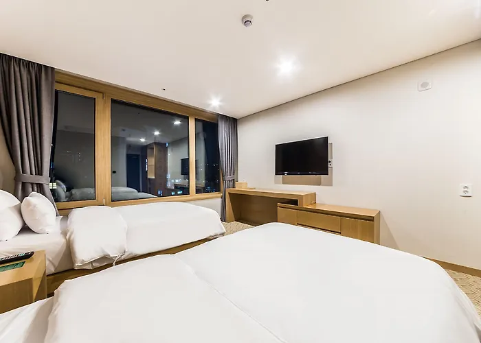 Lumia Tourist Hotel 3*