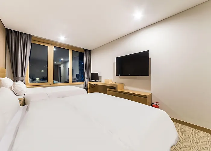 Lumia Tourist Hotel 3*