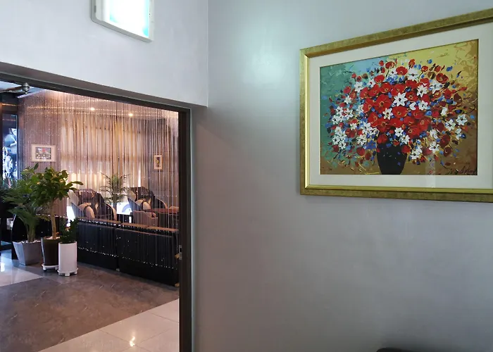 Lumia Tourist Hotel