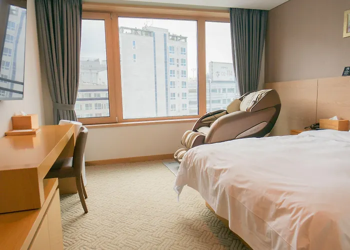 Lumia Tourist Hotel 3*